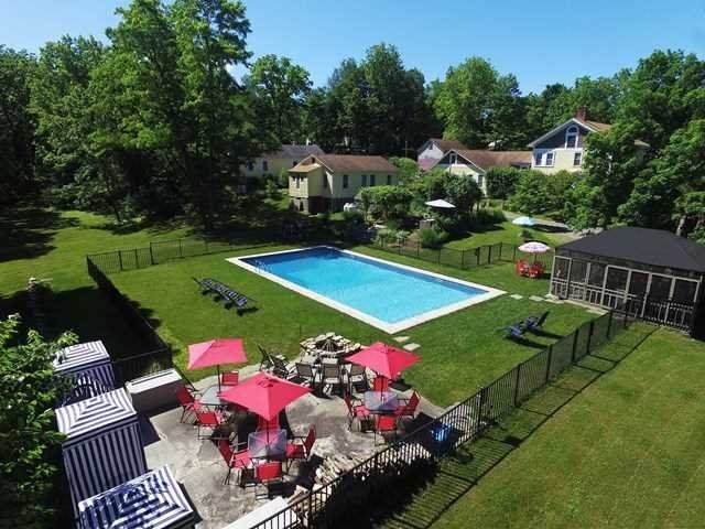 18 Stagecoach Lane-3 - Photo 1