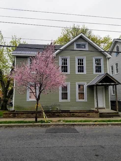 51 Gifford Ave - Photo 1