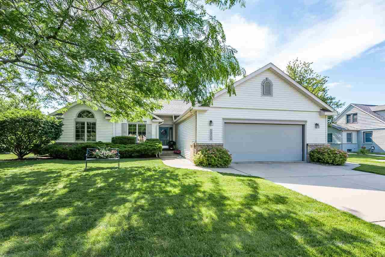 5909 Jefferson - Photo 1