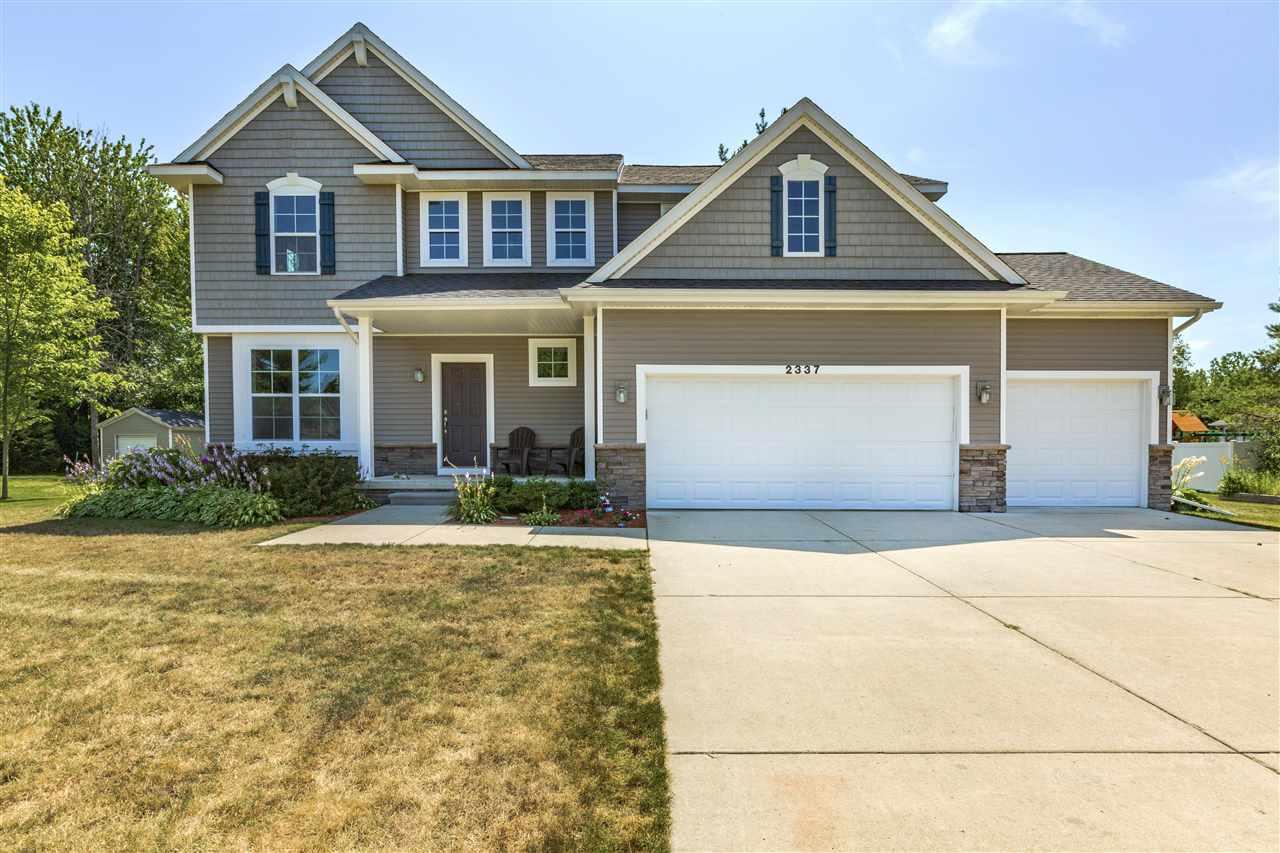 2337 Hickory Ct - Photo 1