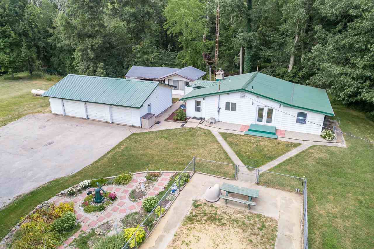 5900 Steel Rd - Photo 1