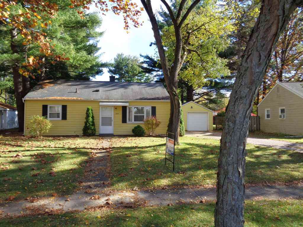 3614 St. Andrews - Photo 1