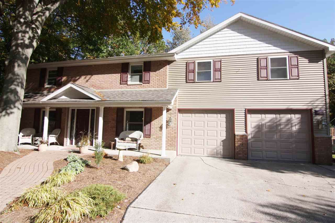 920 Rambling Drive - Photo 1