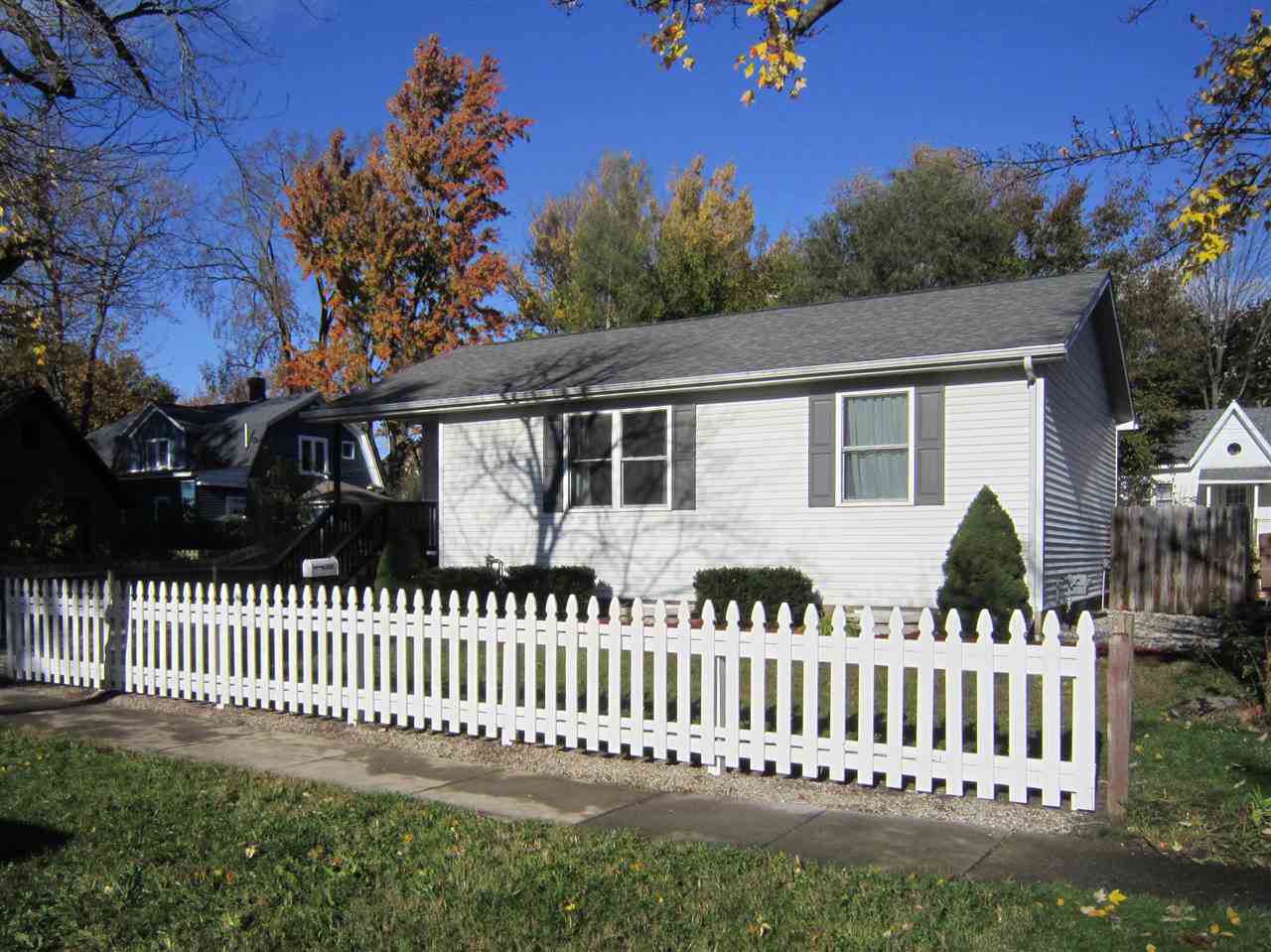 309 Grove - Photo 1