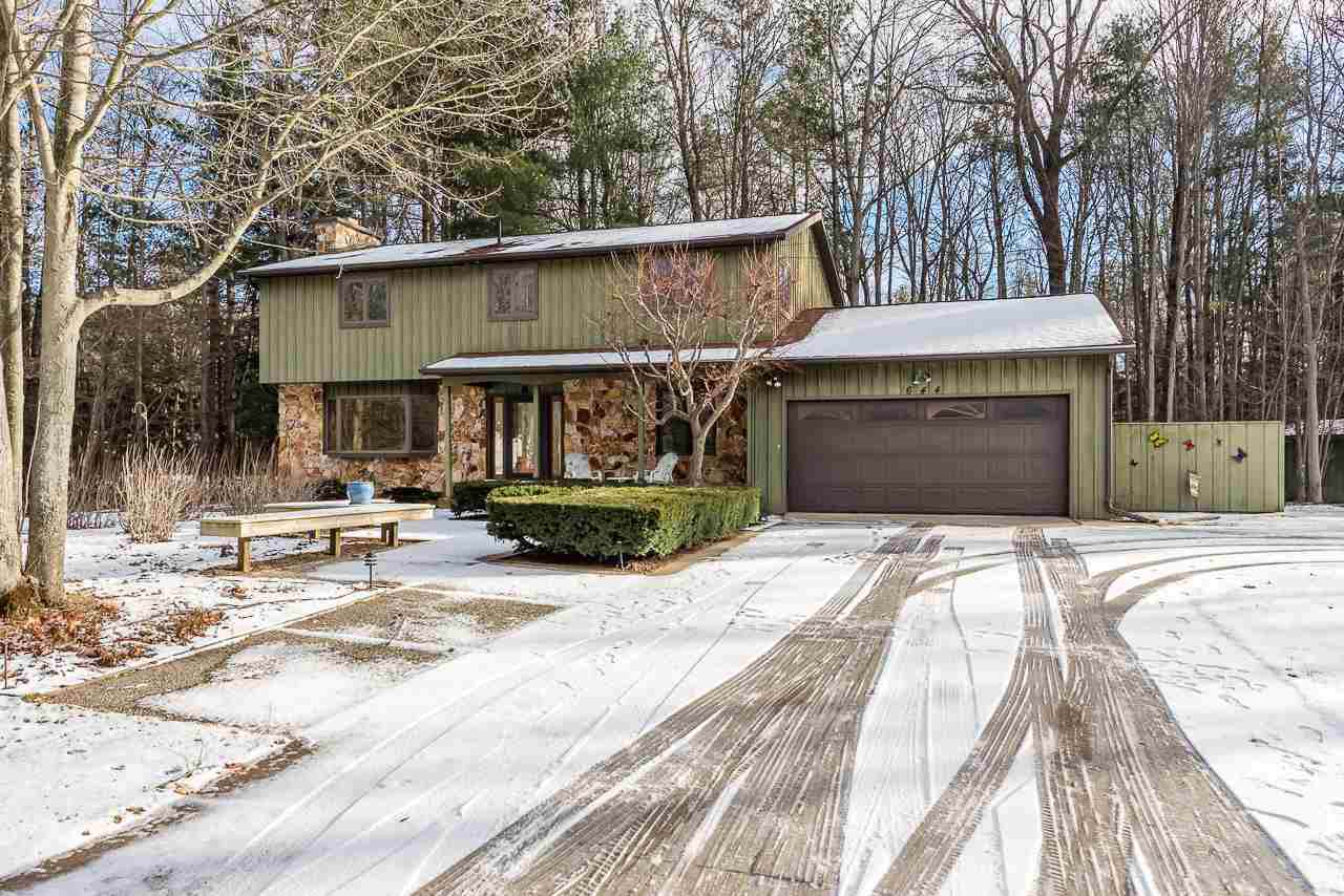 644 Whitethorn Dr - Photo 1
