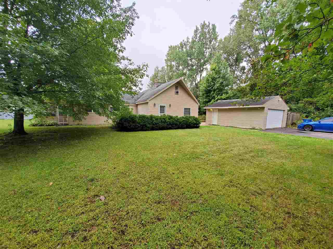1946 Chippewa Ln - Photo 1