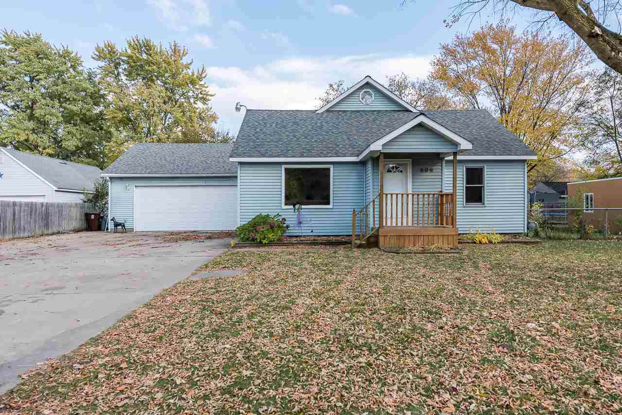 806 Waldo Ave - Photo 1