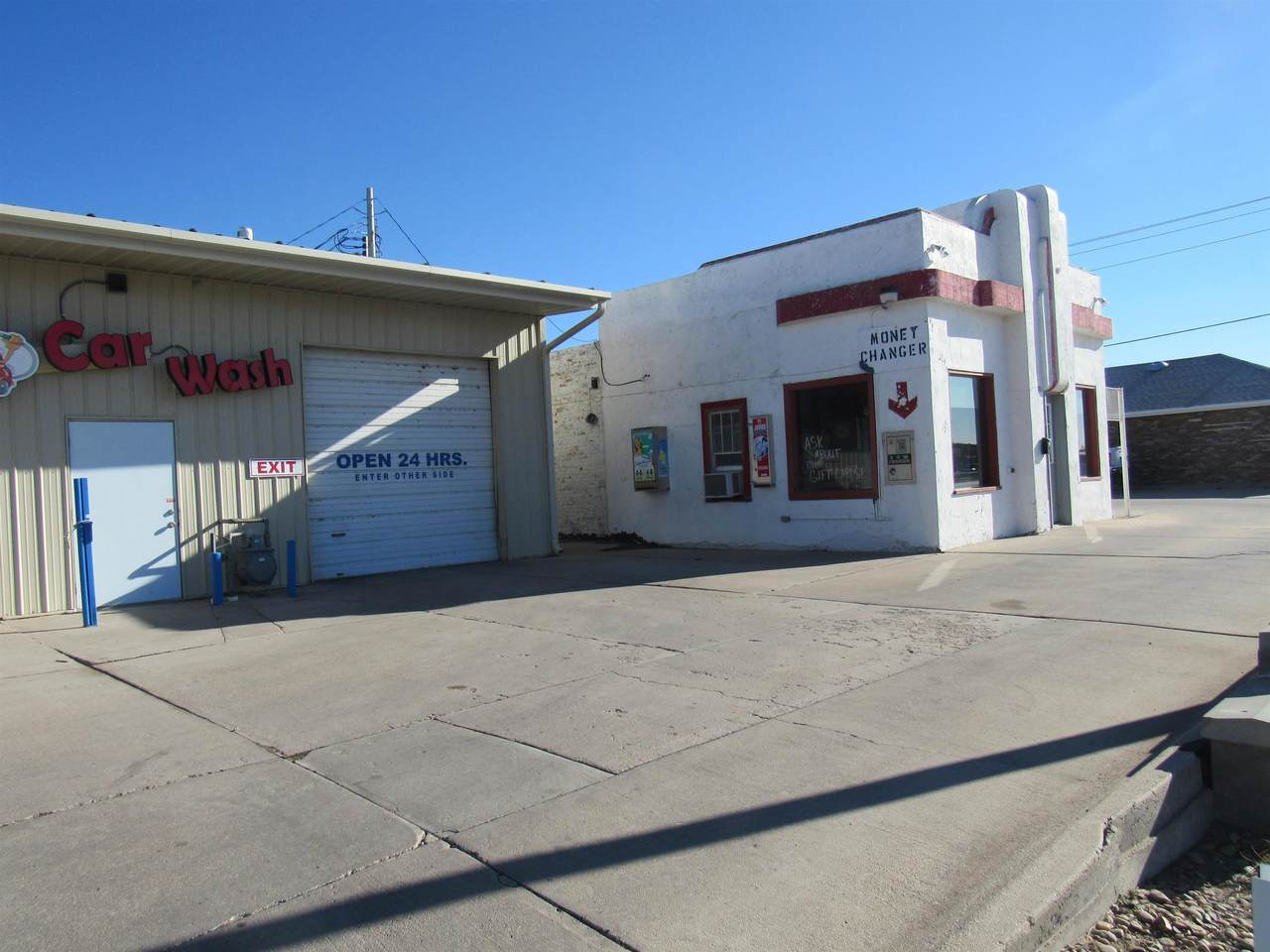739 Burlington Avenue - Photo 1