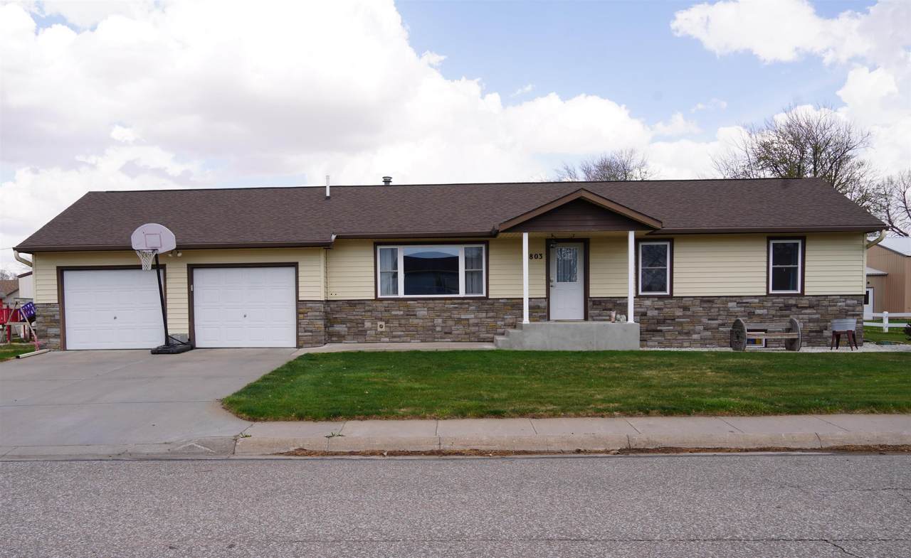 803 Ontario Avenue - Photo 1