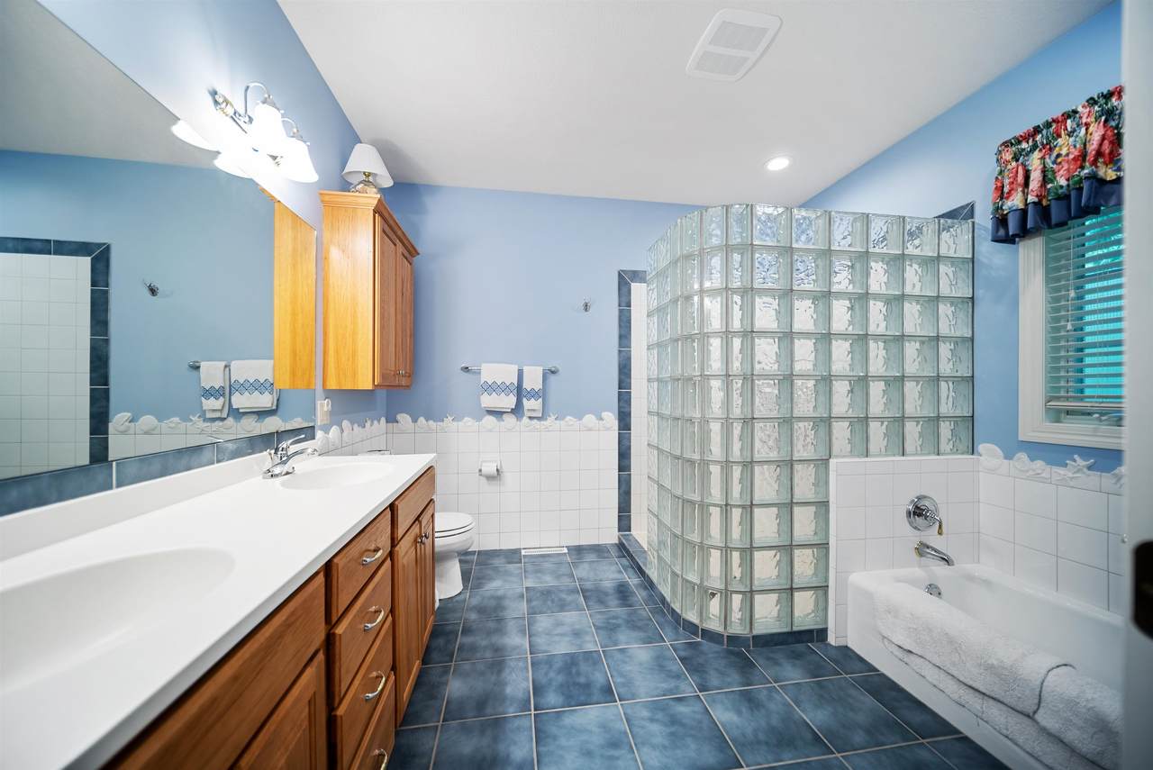 815 31st Street - Photo 1
