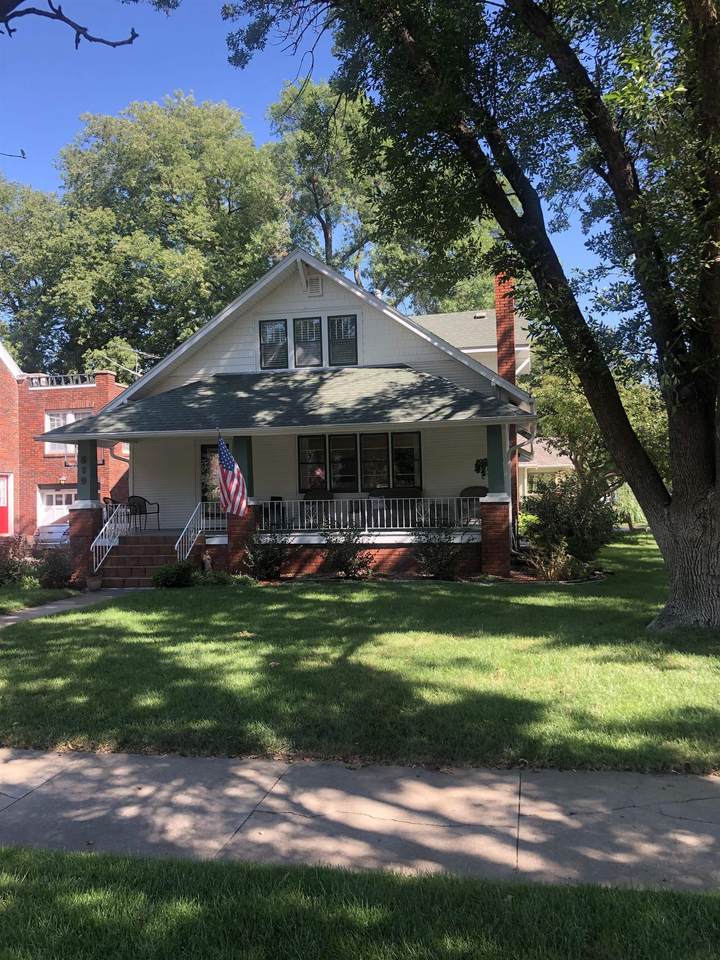 519 University Street - Photo 1
