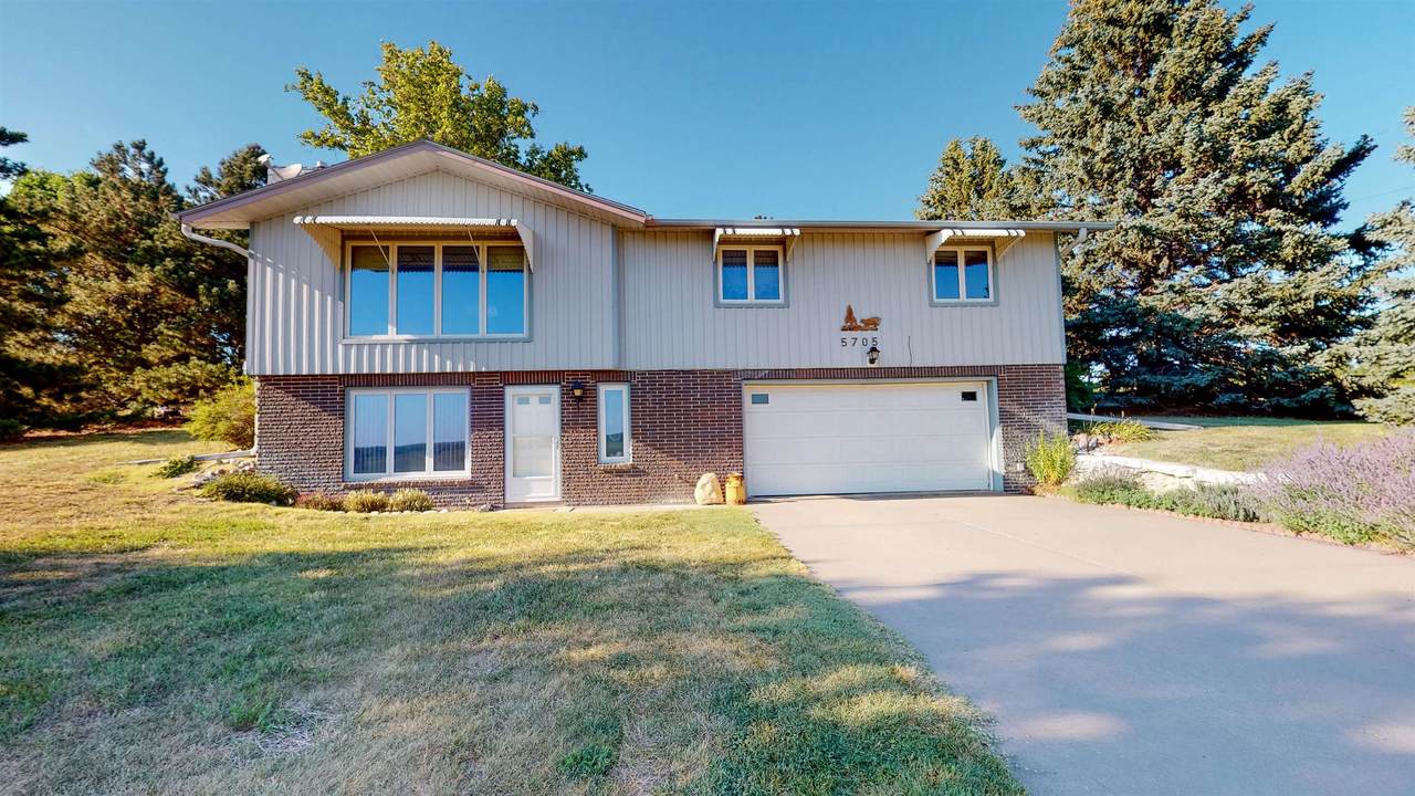 5705 Highway 30 - Photo 1
