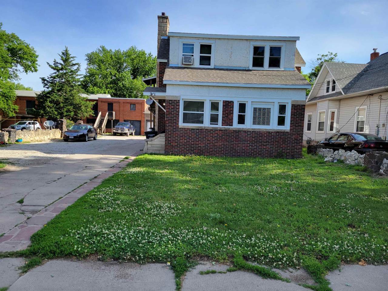 211 2nd Street - Photo 1