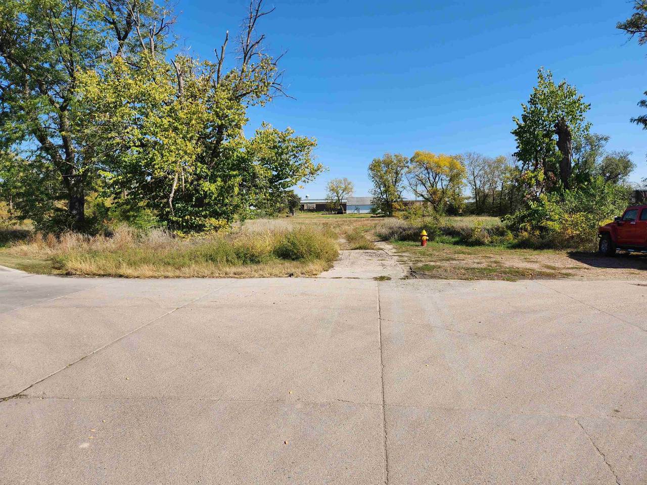 TBD 32nd Street - Photo 1