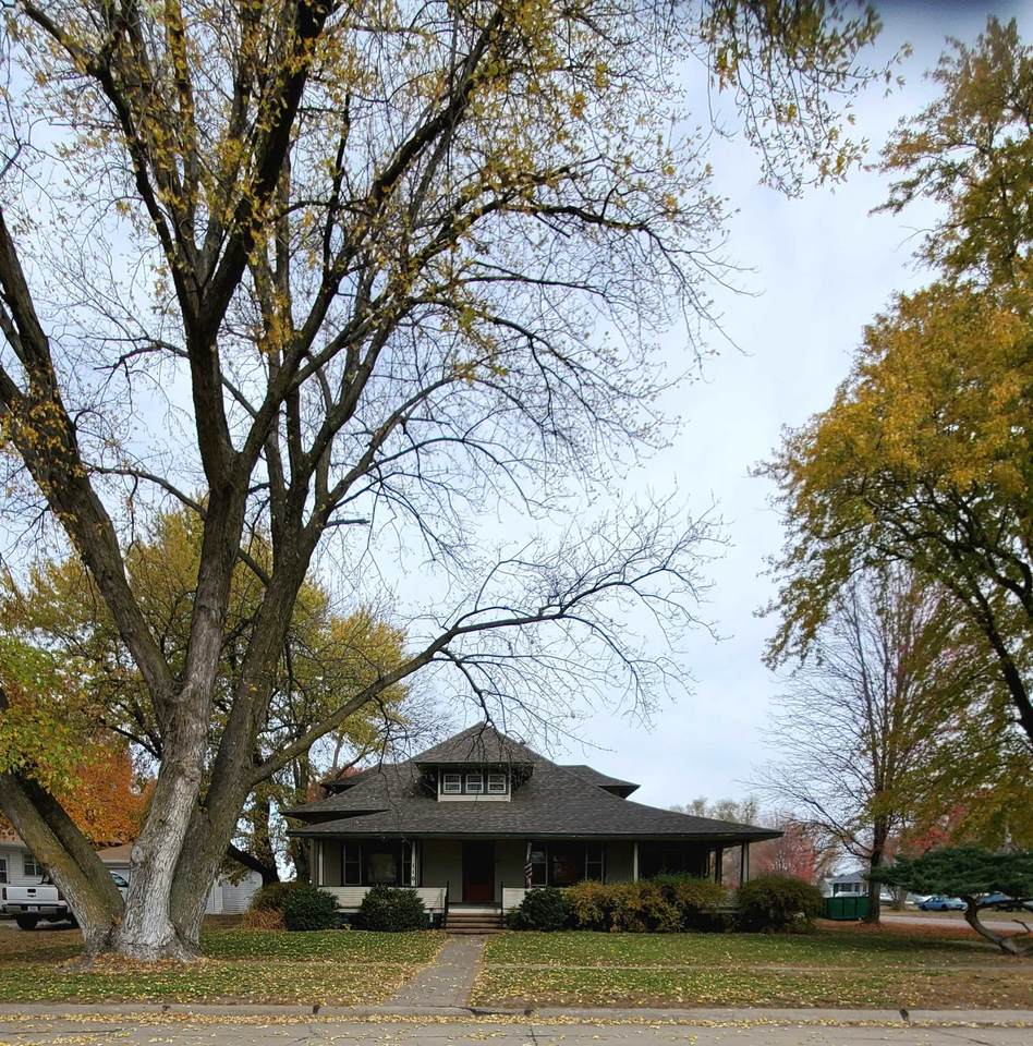 110 13th Street - Photo 1