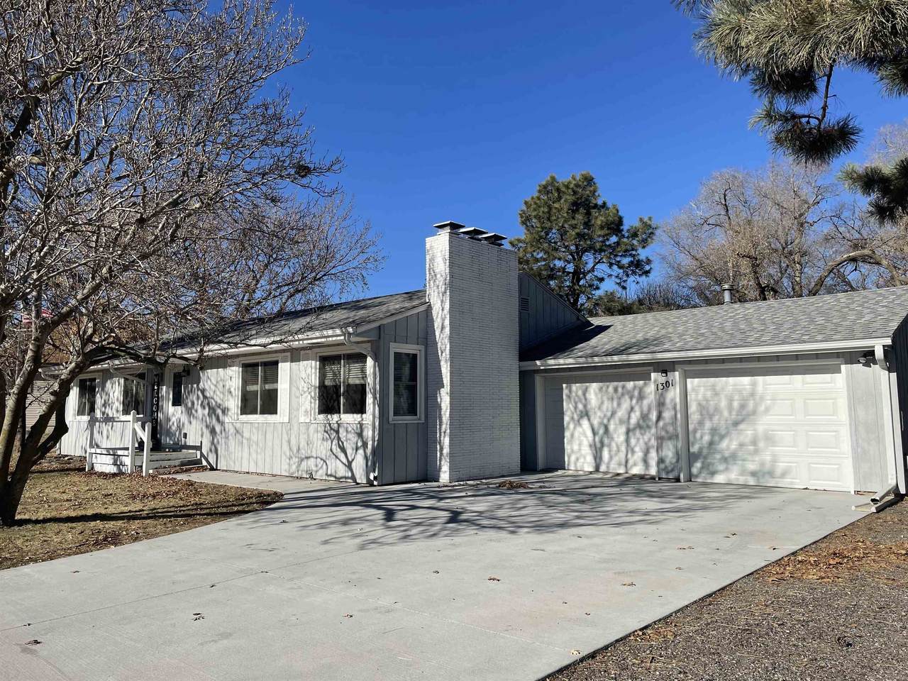 1301 9th Street - Photo 1