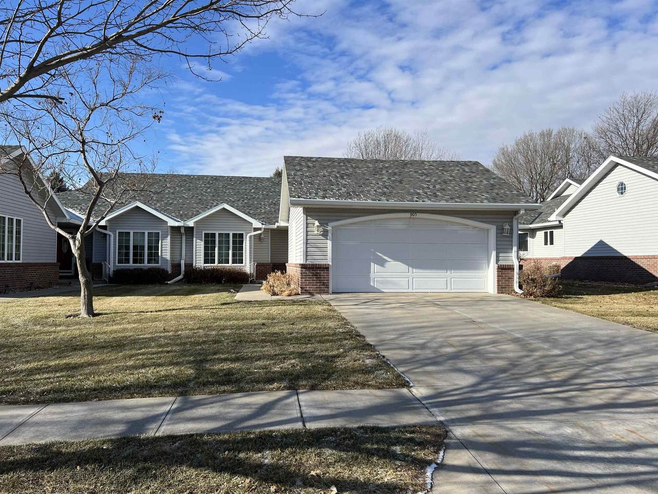 905 Ronan Drive - Photo 1