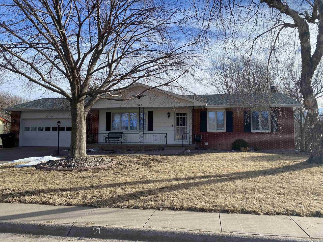 1318 Crane Avenue - Photo 1