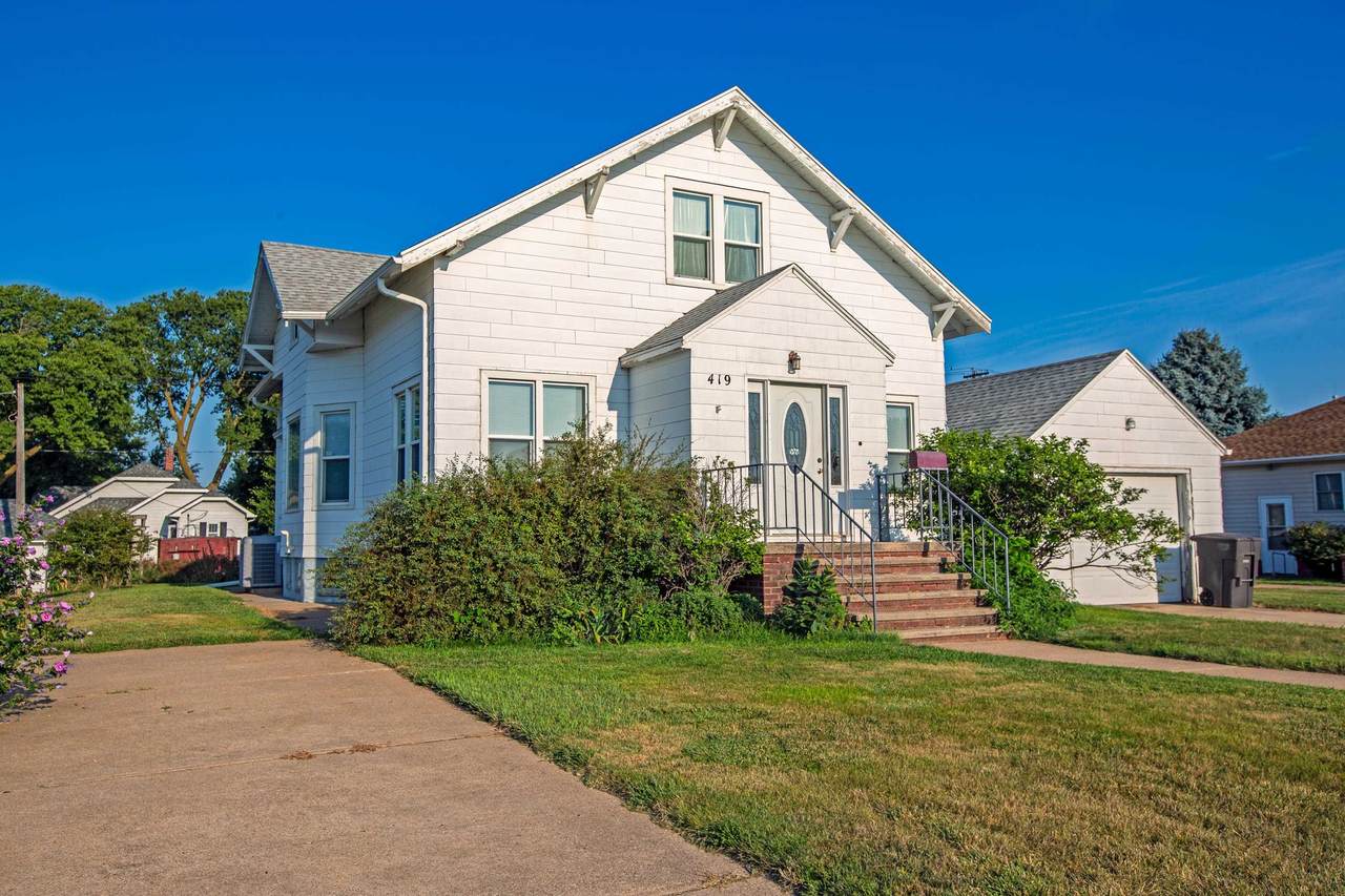 419 Broad Street - Photo 1