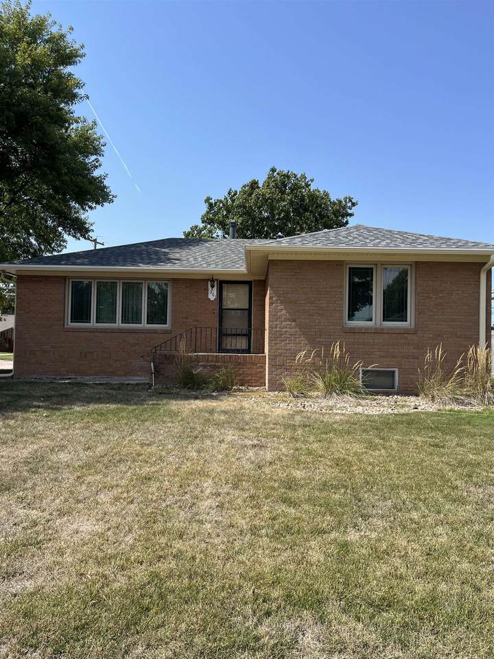 1301 Hewett Avenue - Photo 1