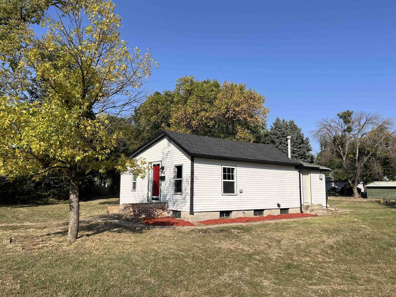 16 Seward Street - Photo 1