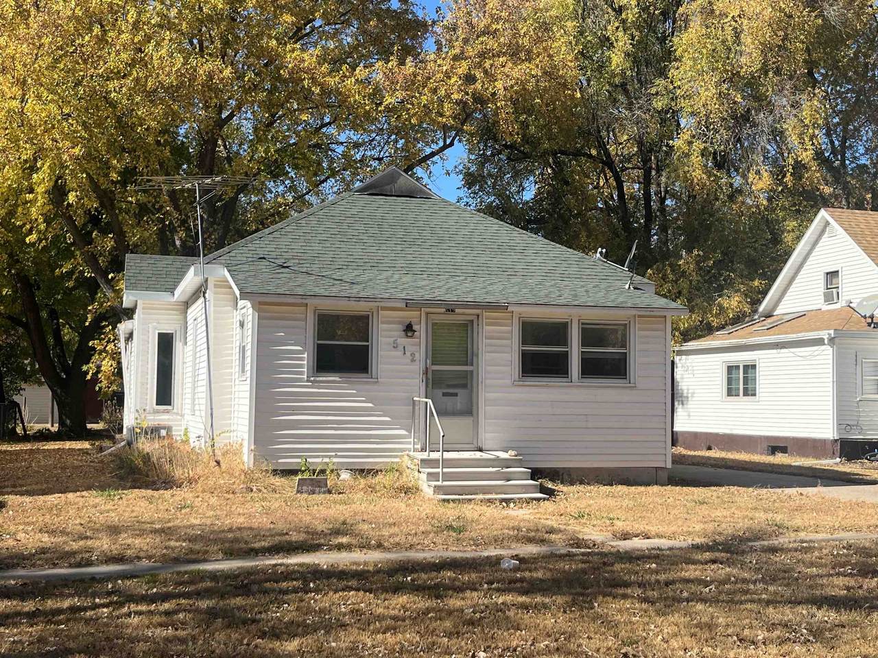512 Padua Avenue - Photo 1