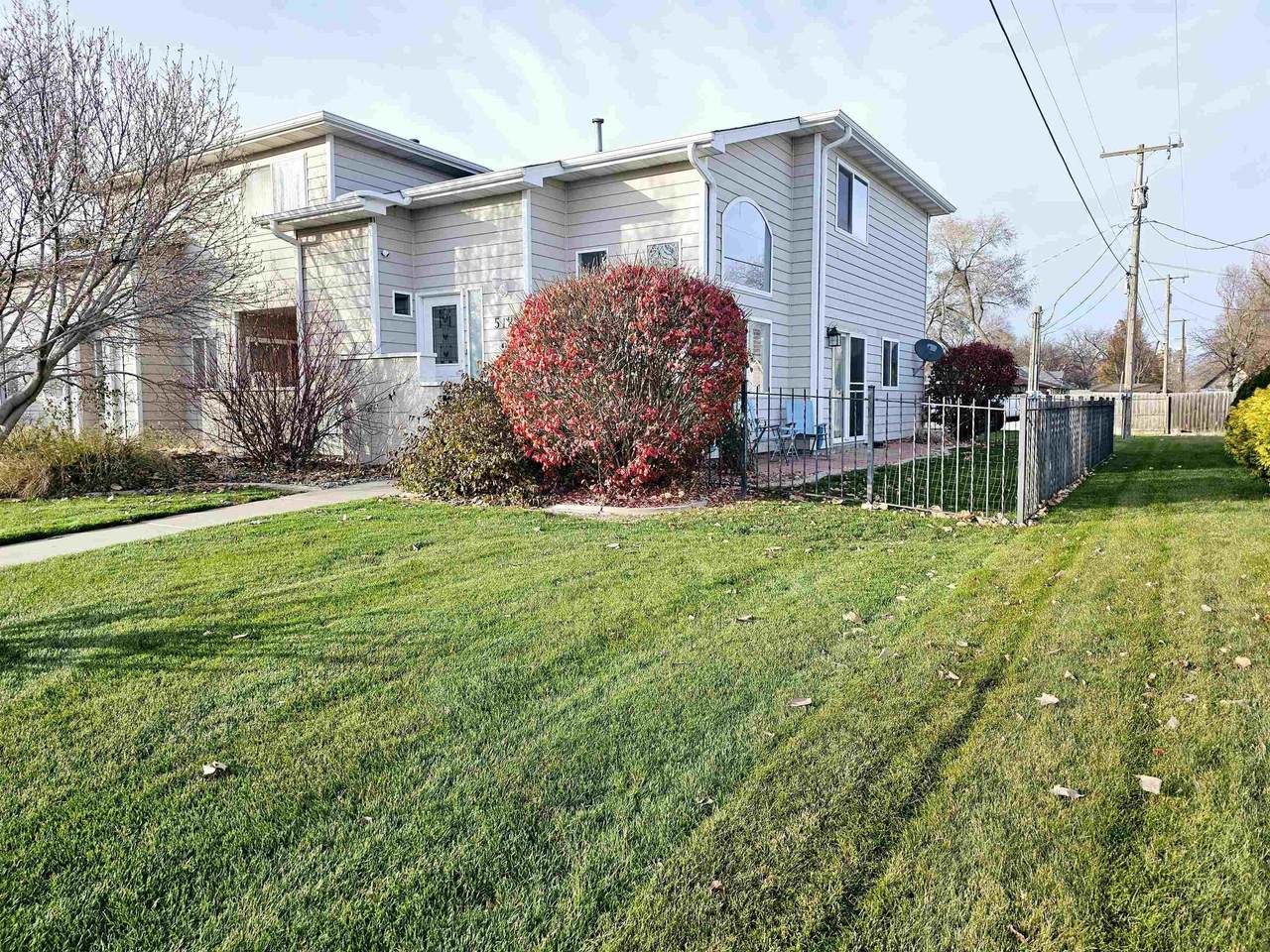 512 F Street - Photo 1