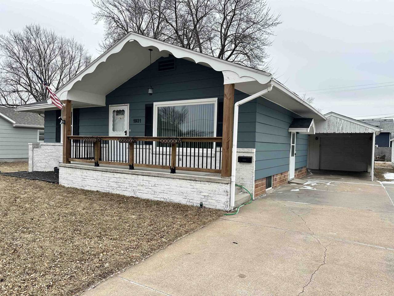 1931 8th Street - Photo 1
