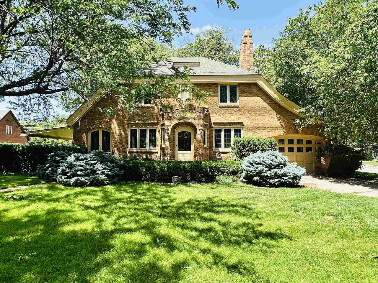 1139 Kansas Avenue - Photo 1