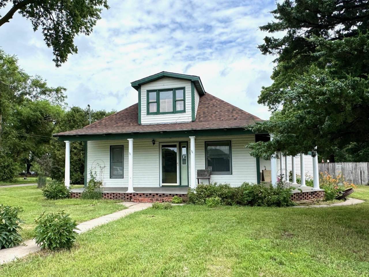 600 North Street - Photo 1