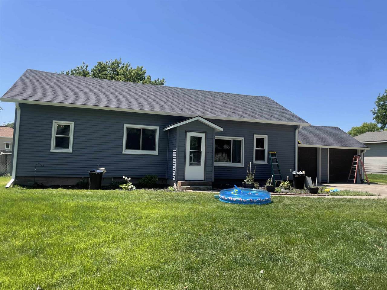 1912 J Avenue - Photo 1