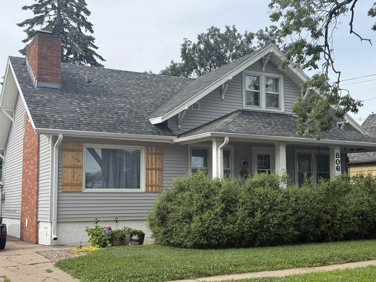 806 3rd Street - Photo 1