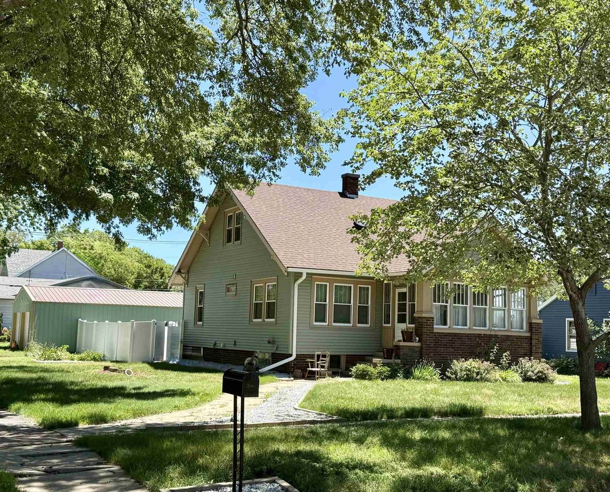 148 Hubbard Avenue - Photo 1