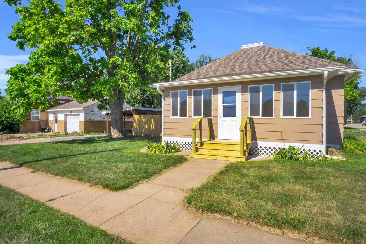 1221 H Street - Photo 1