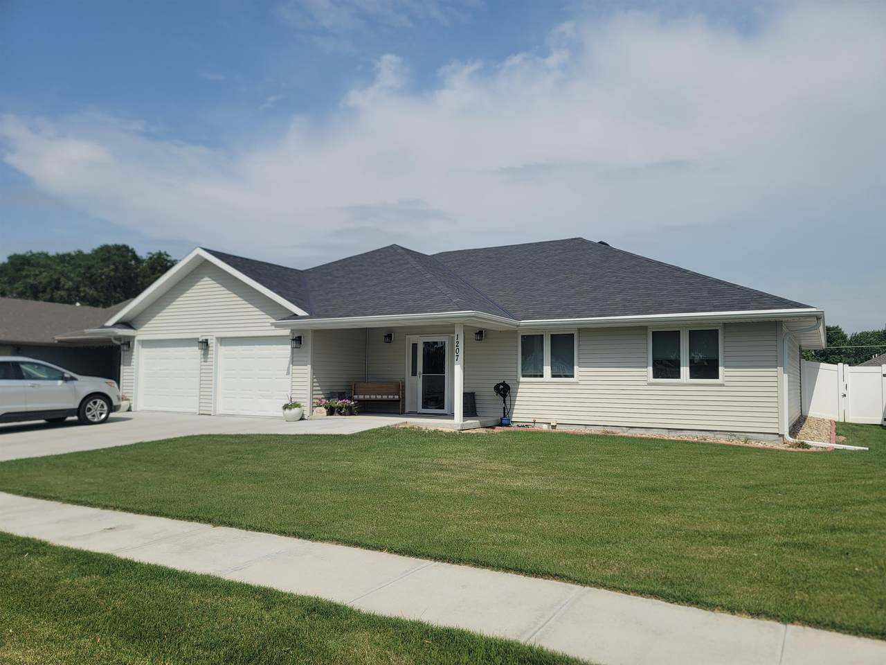 1207 D Avenue - Photo 1