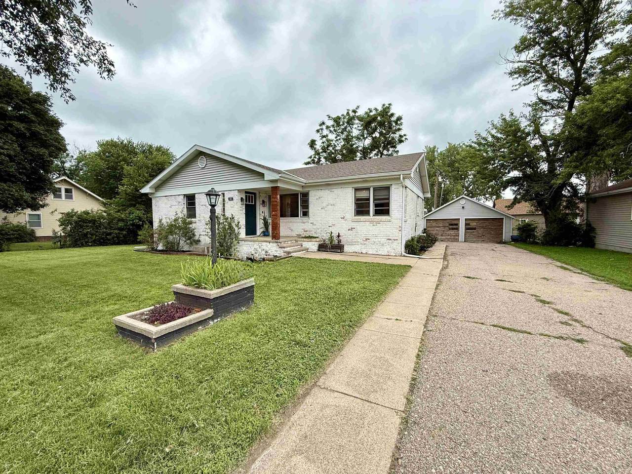 503 Winters Avenue - Photo 1