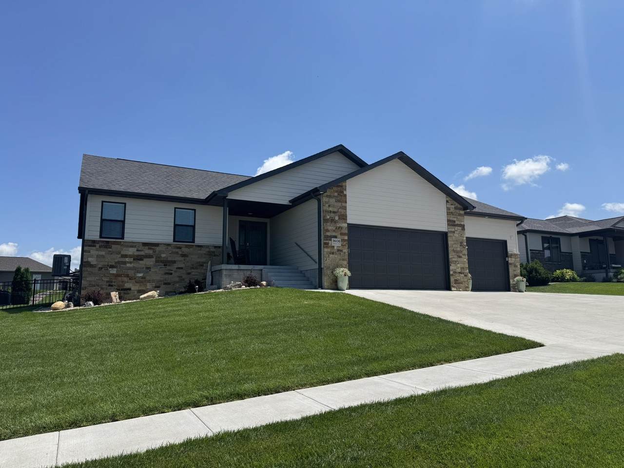 3606 Wendell Drive - Photo 1