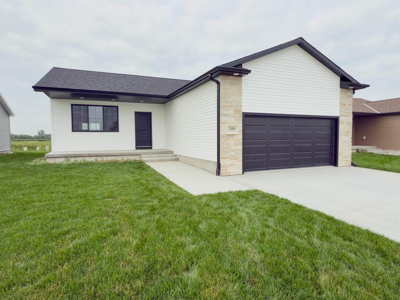 2104 41st Street - Photo 1