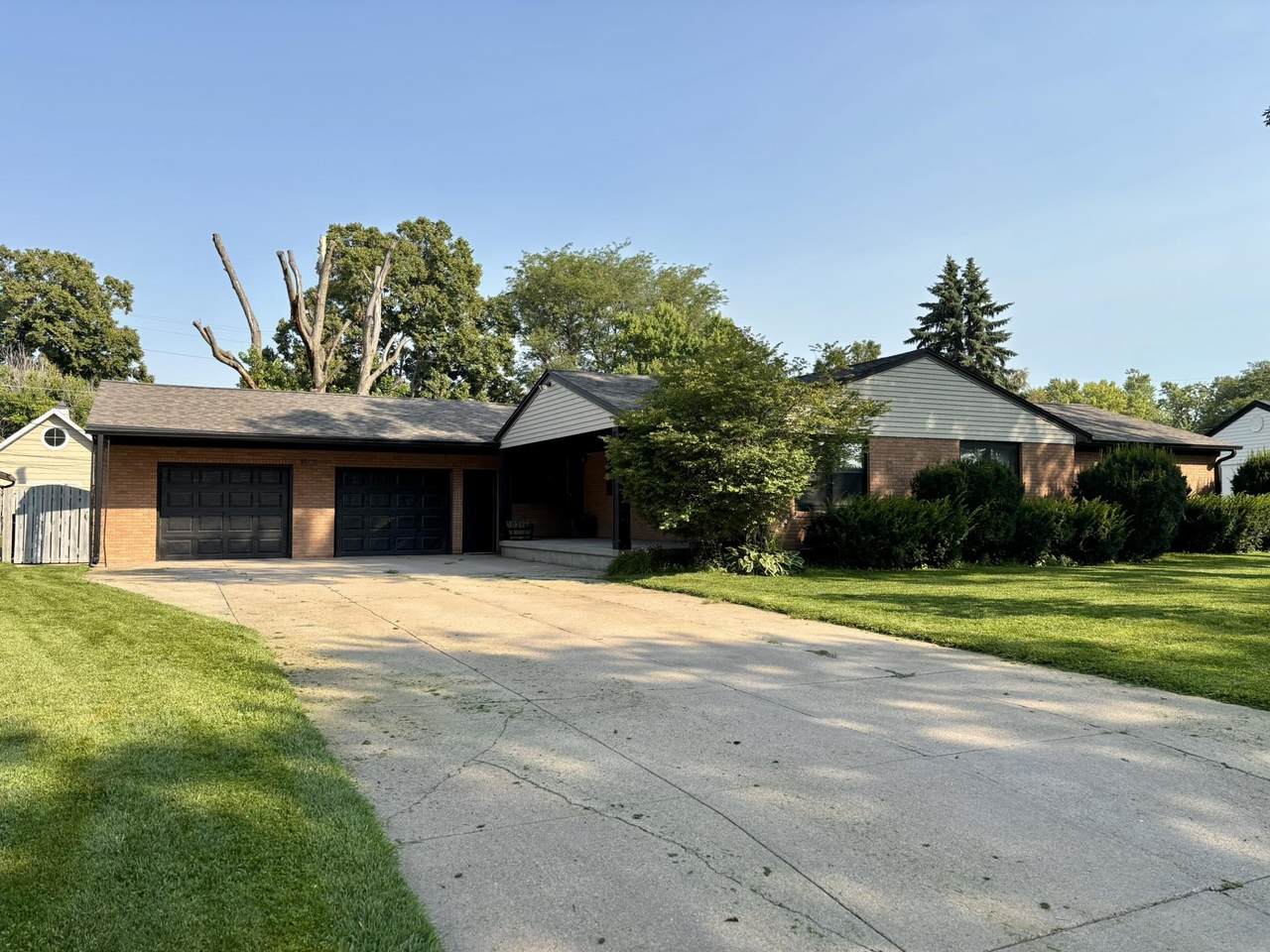 1223 Westwood Terrace - Photo 1