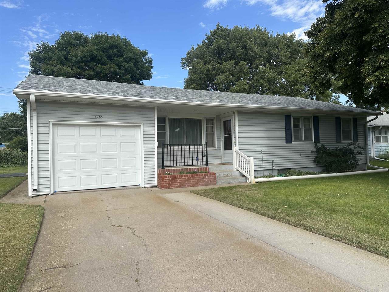 1205 Pierce Street - Photo 1