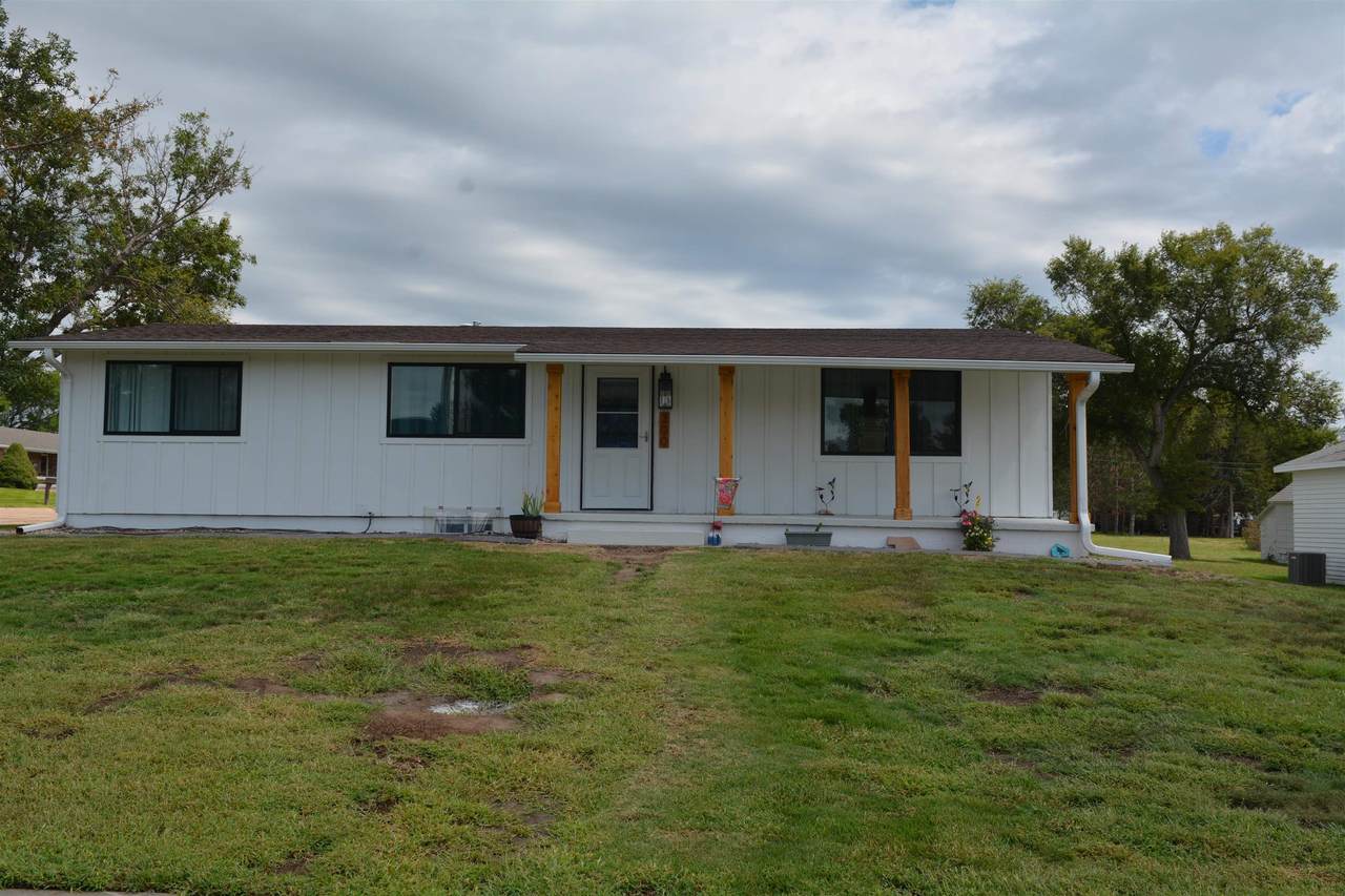 300 16th Avenue - Photo 1