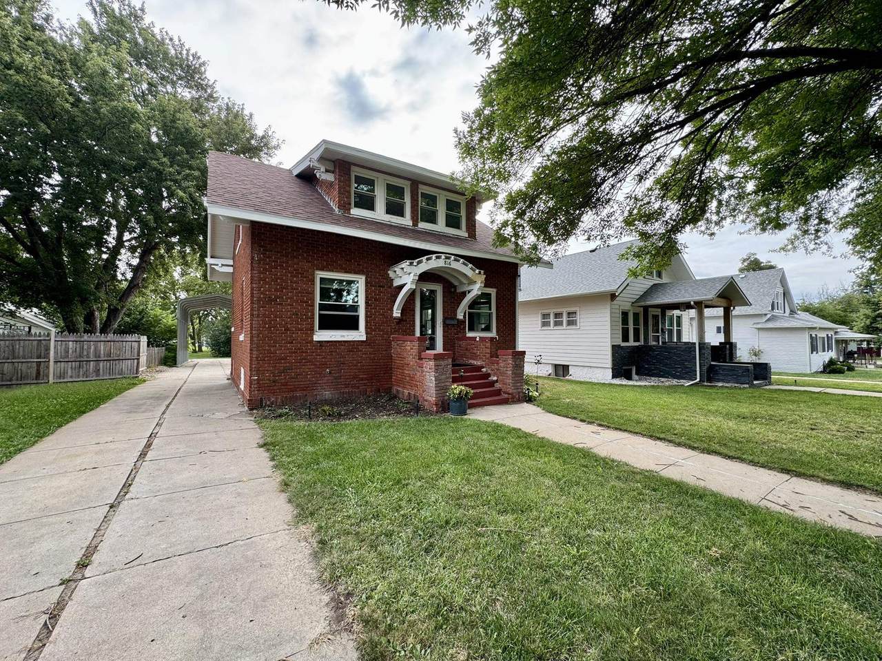 816 Garfield Street - Photo 1