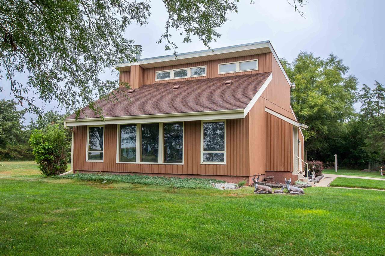 11491 729 Road - Photo 1