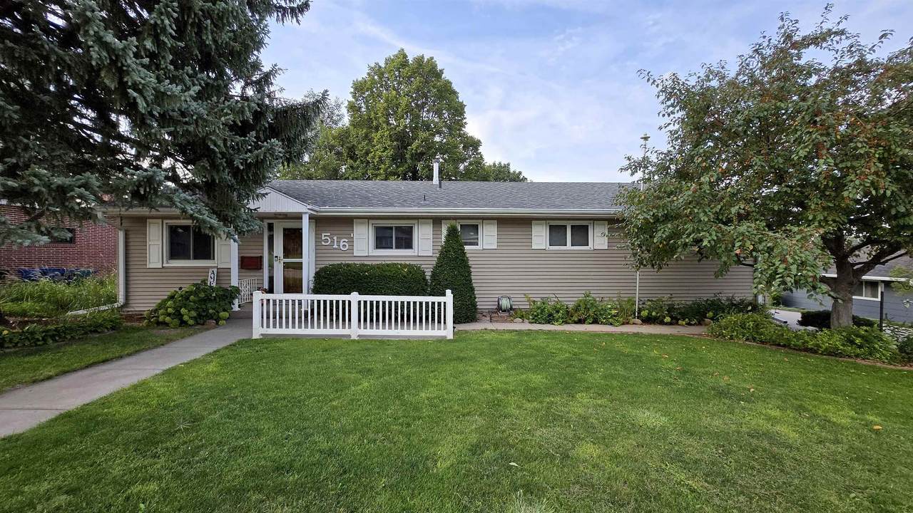 516 36th Street - Photo 1