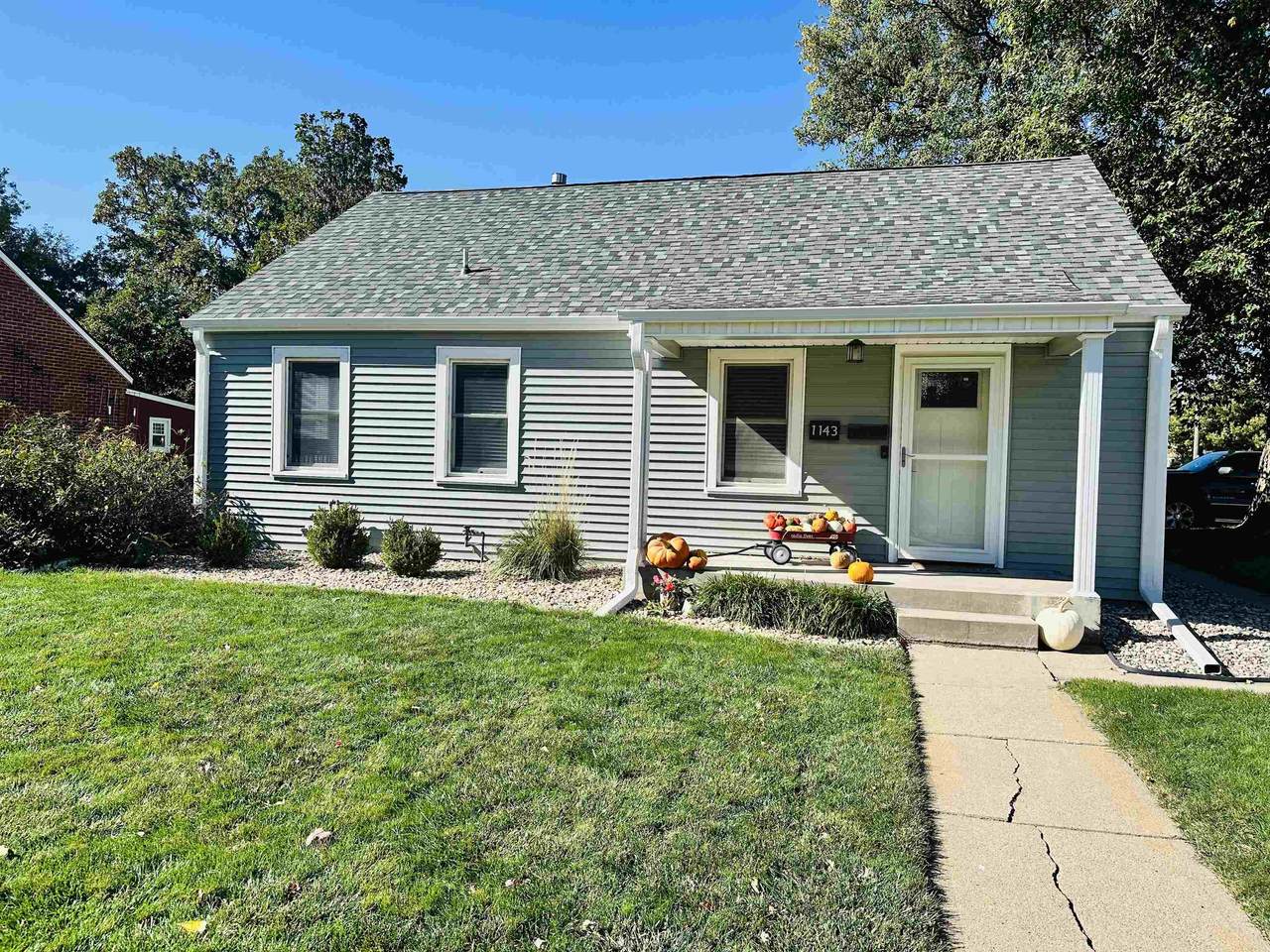 1143 Minnesota Avenue - Photo 1