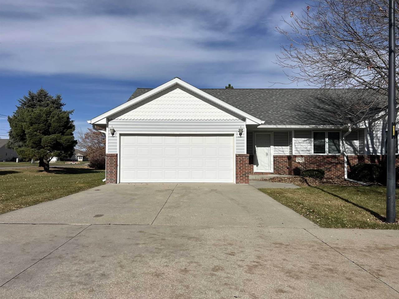 5621 Avenue N - Photo 1