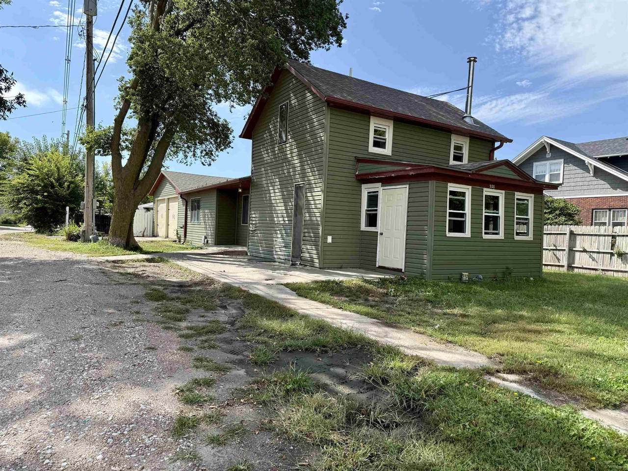 221 2nd Street - Photo 1