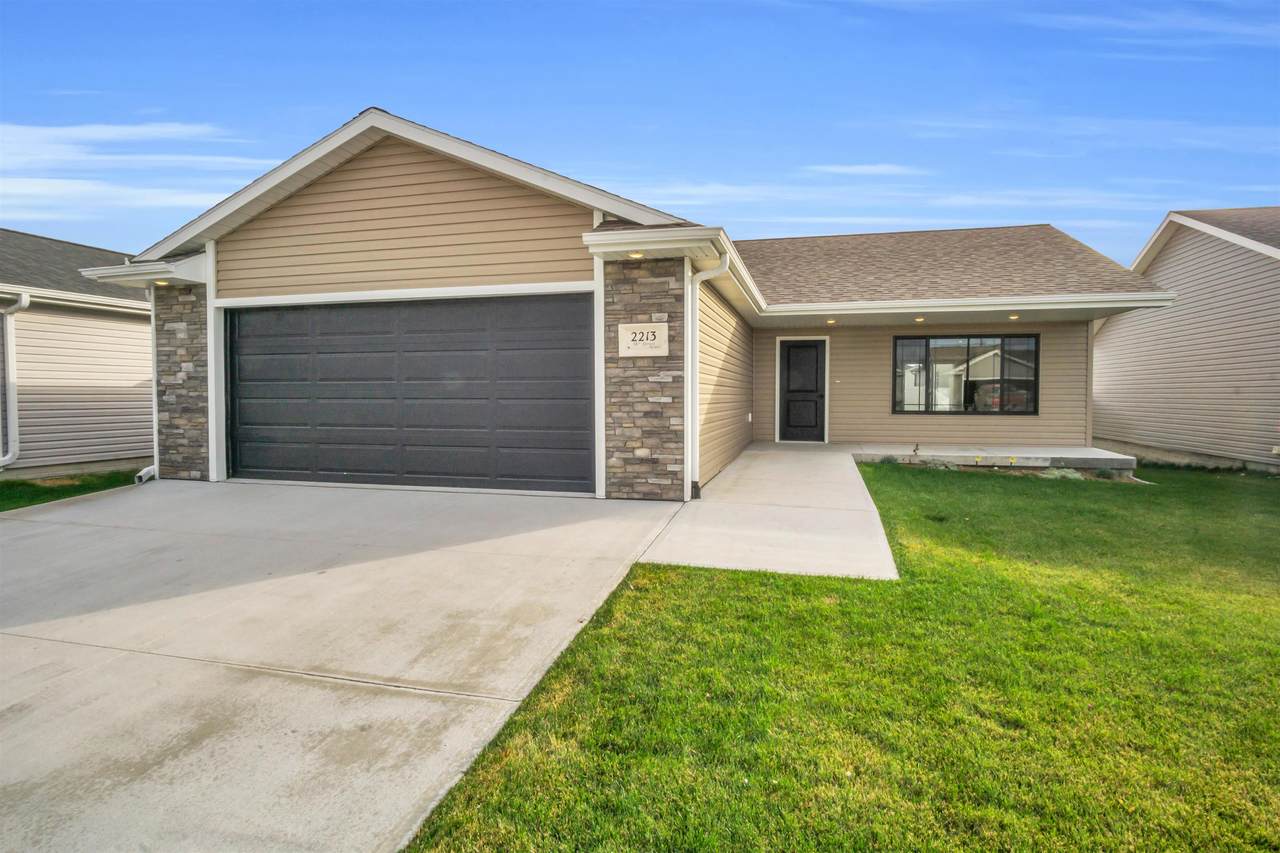 2213 38th Street - Photo 1