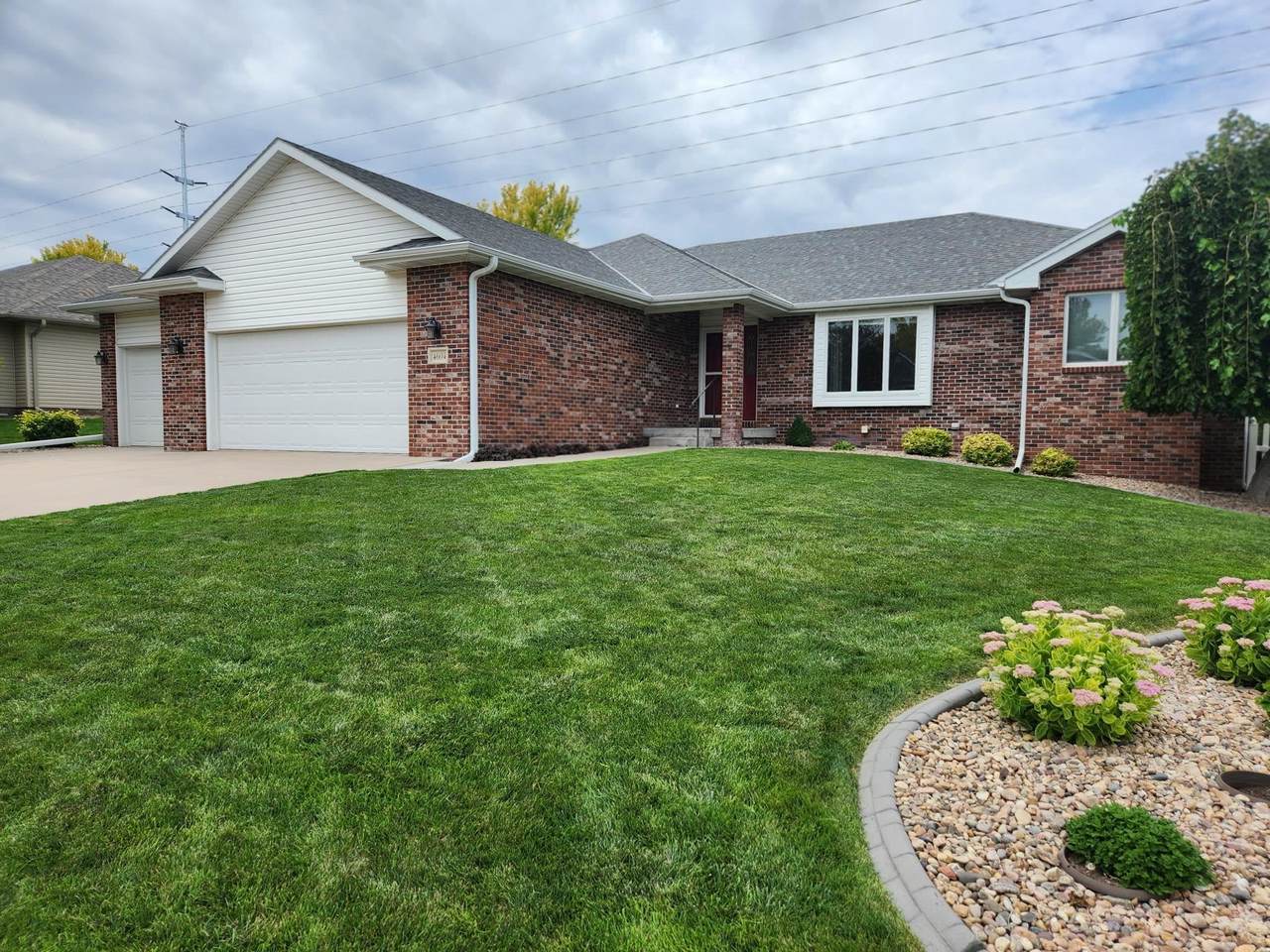 4604 29th Avenue - Photo 1