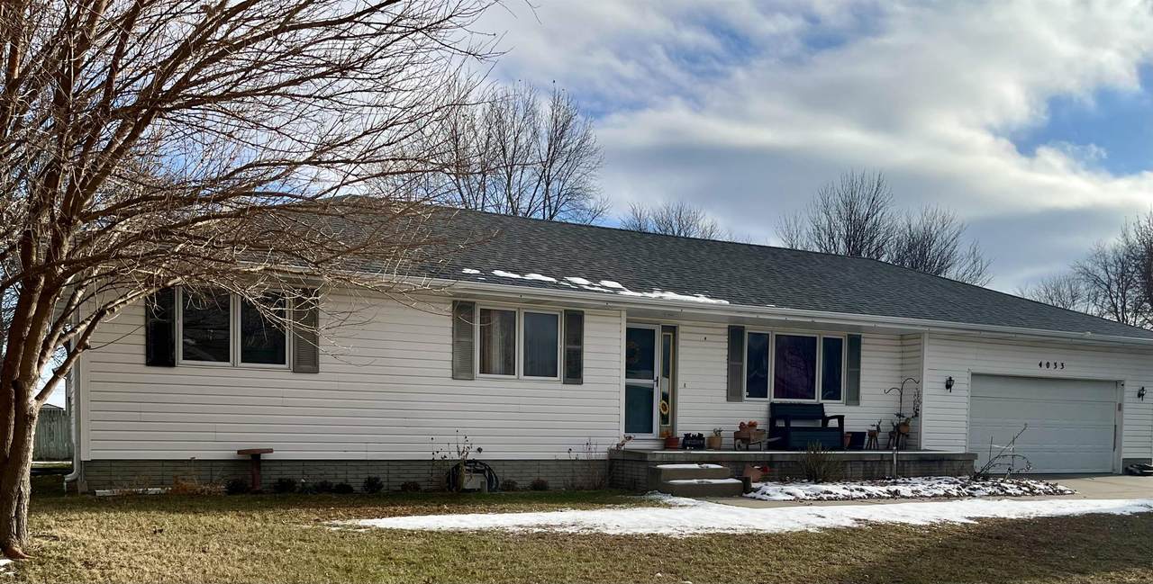 4033 Palace Drive - Photo 1